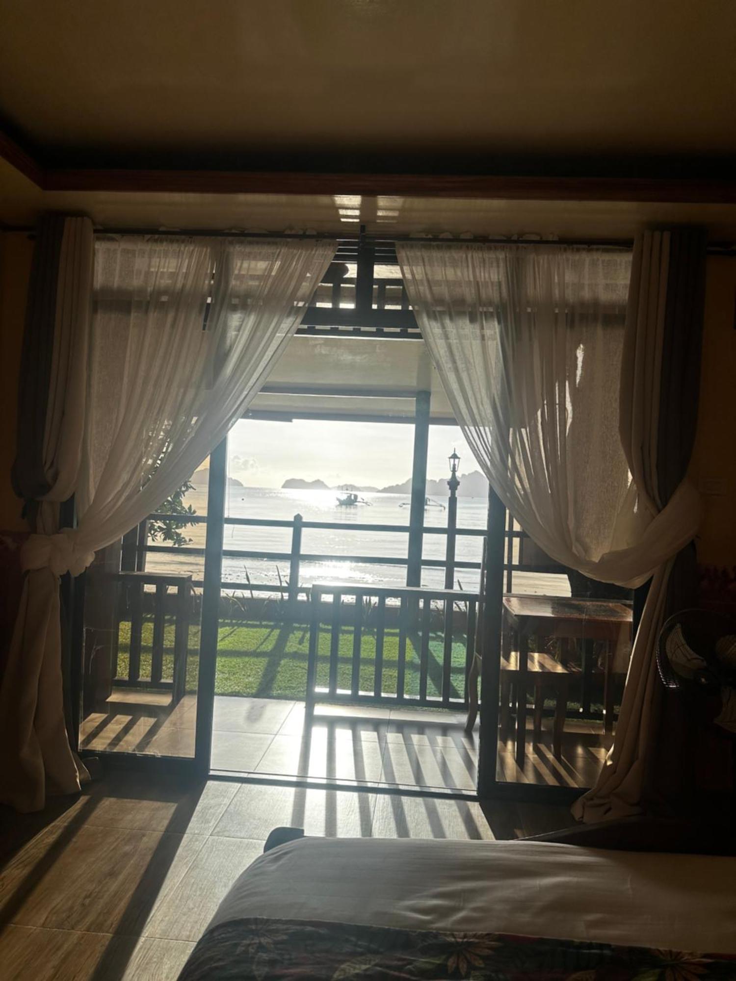 Fabregas Beach Cottages El Nido Exterior photo